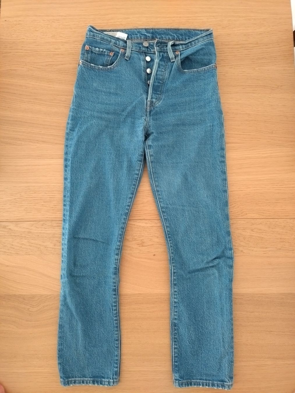 Levi's Jeans: Levi's 501 - W26 L28 – Usato da Zürich venduto da chi_7llx