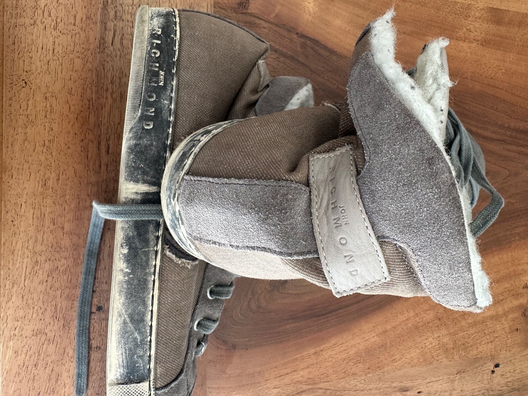 Chaussures hommes: John Richmond Sneaker Herren – D'occasion à S. Antonino par Swissbutler 2