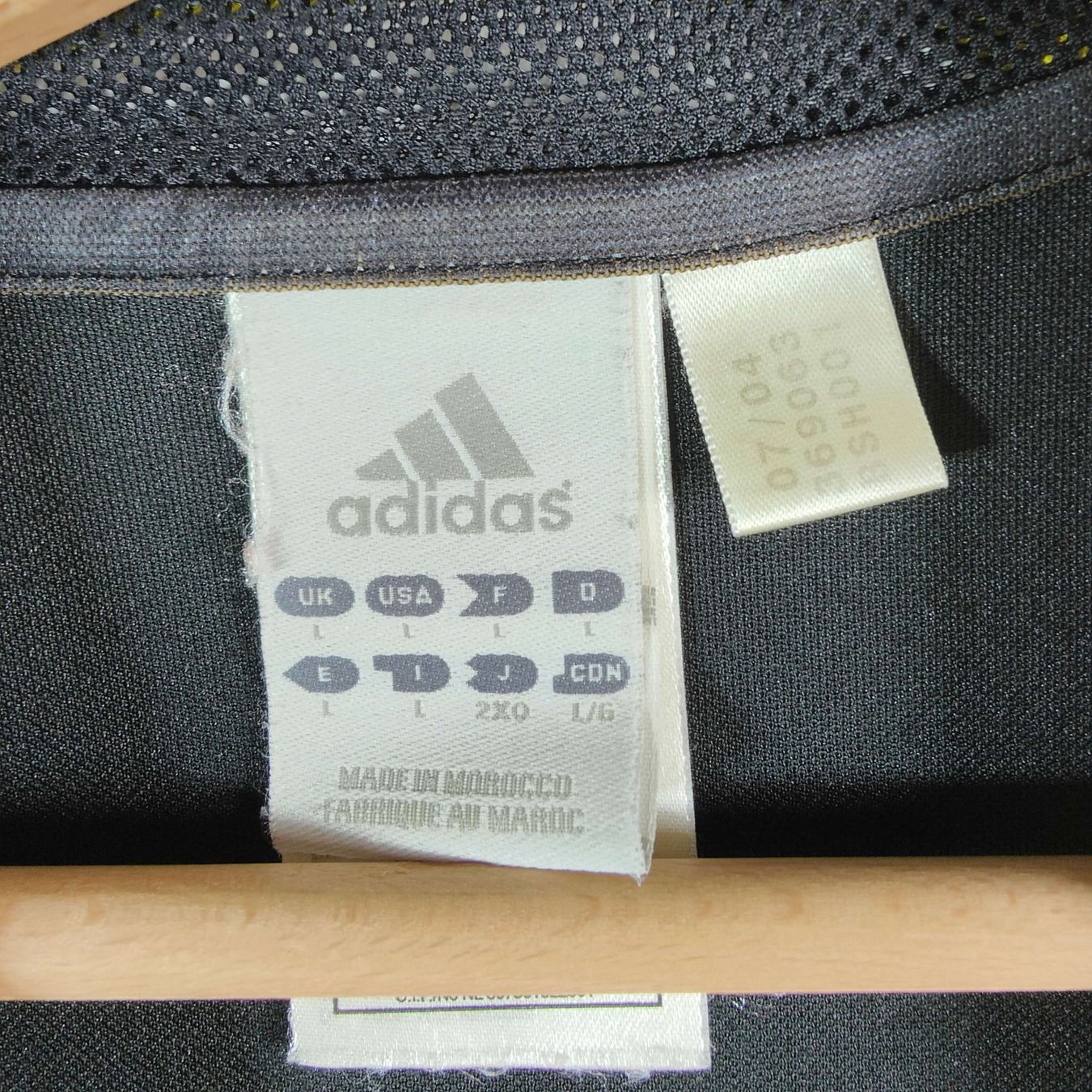 Adidas Leibchen & Hosen: Original 2004-05 Marseille Third Trikot Nasri – Gebraucht aus Martigny von eternalpitch 6