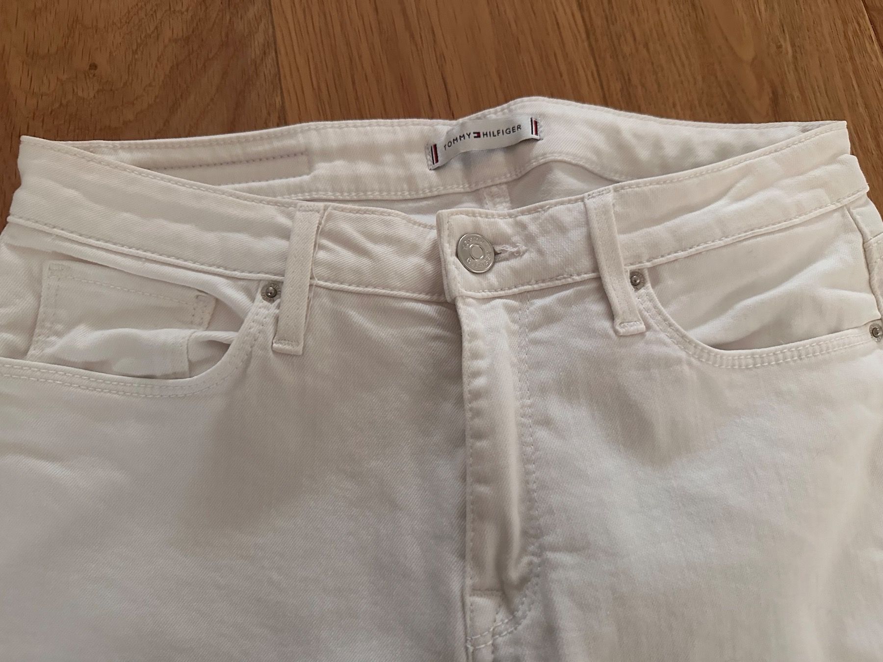 Tommy Hilfiger Jeans: Tommy Hilfiger Jeans – Nuovo (secondo la descrizione) da Pfaffhausen venduto da Klaras_second_hand 3