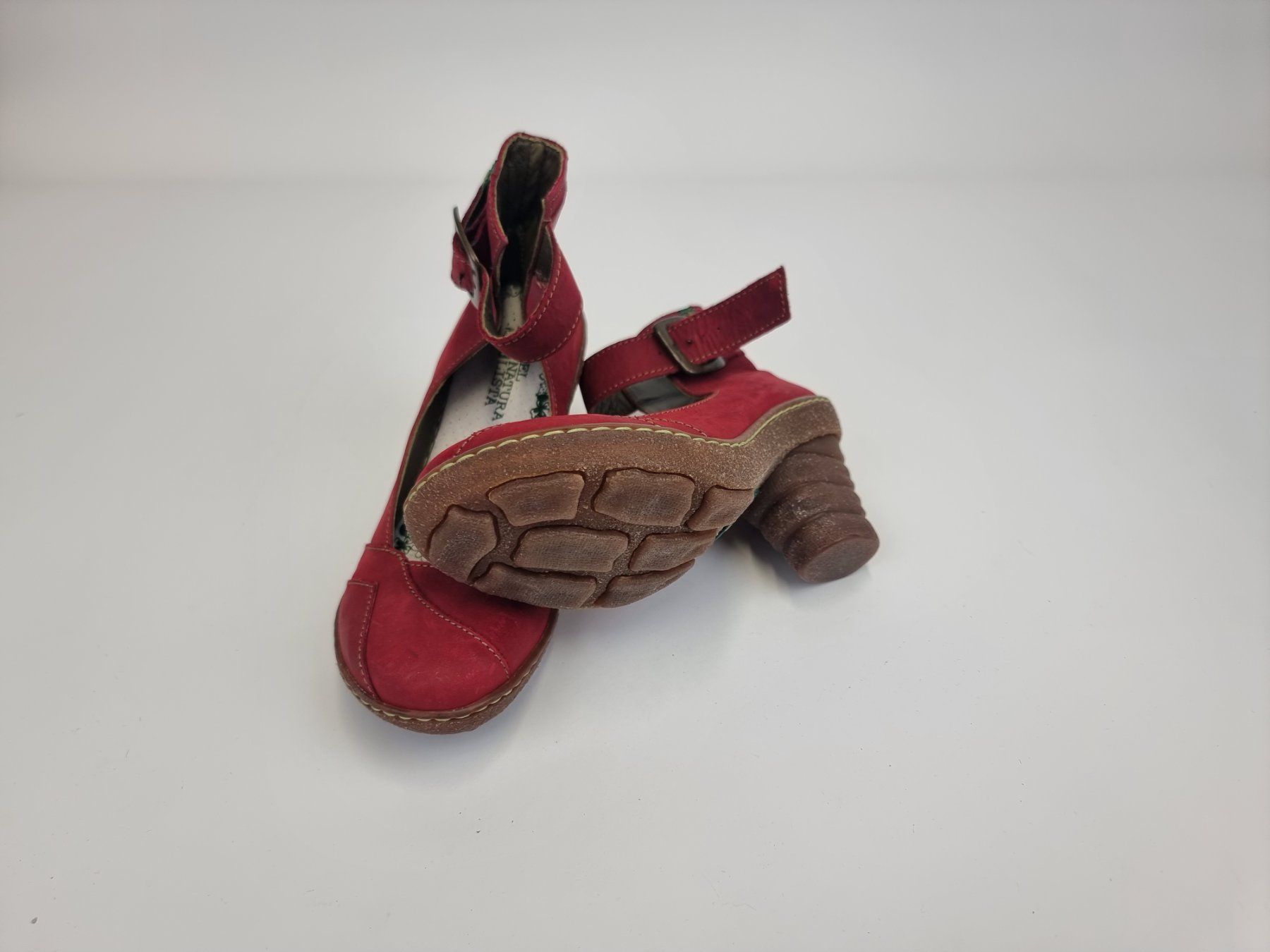 El Naturalista Scarpe da donna: El Naturalista Damenschuh Rot – Usato da Urtenen-Schönbühl venduto da Restwert_Schoenbuehl 3