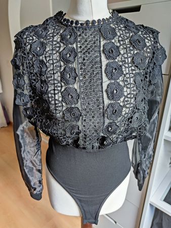 women black lace blouse - size 36 - ungetragen