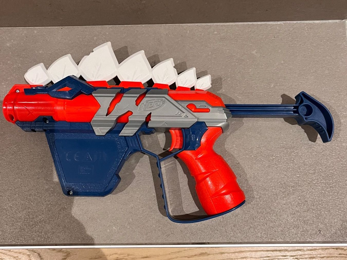 Nerf Giocattoli: Nerf DinoSquad Stego-Smash Blaster, comme neuf – Usato da Pully venduto da gpo_82kp