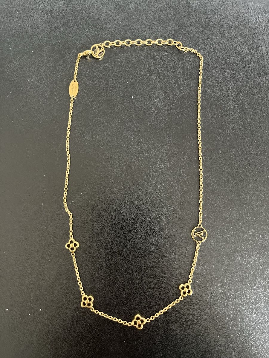 Ketten: Louis Vuitton collier – Gebraucht aus Bellevue von utilisatratice