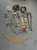 Grosses Schmuckpaket  - Statement Ohrringe und Ketten