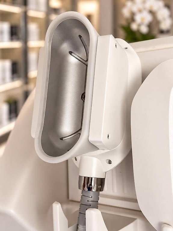 Medizinische Geräte: Kryolipolysegerät - Coolshaping 2 – Gebraucht aus Bonstetten von Jasminoides88. 4