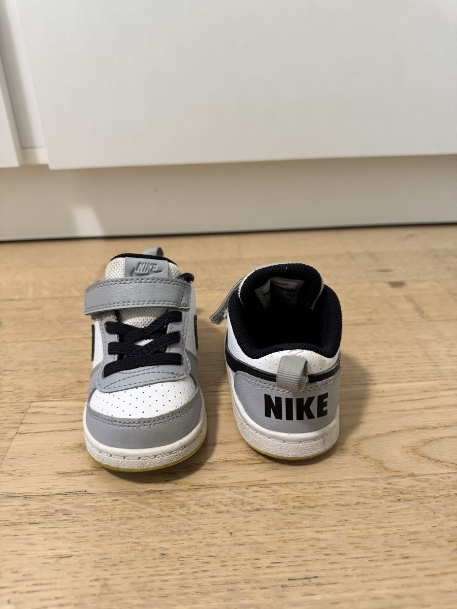 Nike Scarpe per ragazzi: Kinderschuh Nike Gr.22 – Usato da Bottmingen venduto da Giamonda88 1