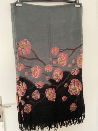Pyaar grosser 100% feine Wolle Schal 100 x 175 cm NEU
