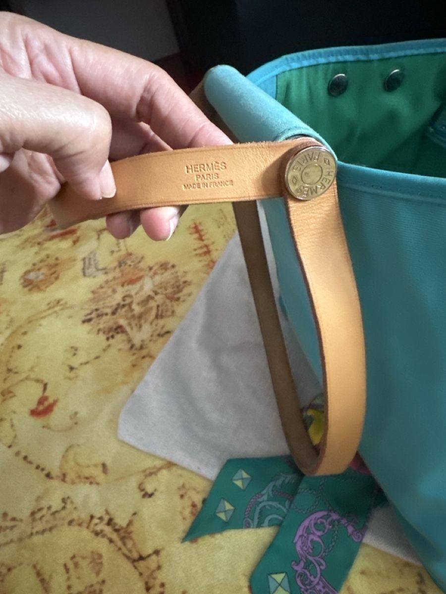 Hermès Sacs femmes: Sac Cabag 32 Twist Officier Bicolore – D'occasion à Heimberg par Sabe_Frau 5