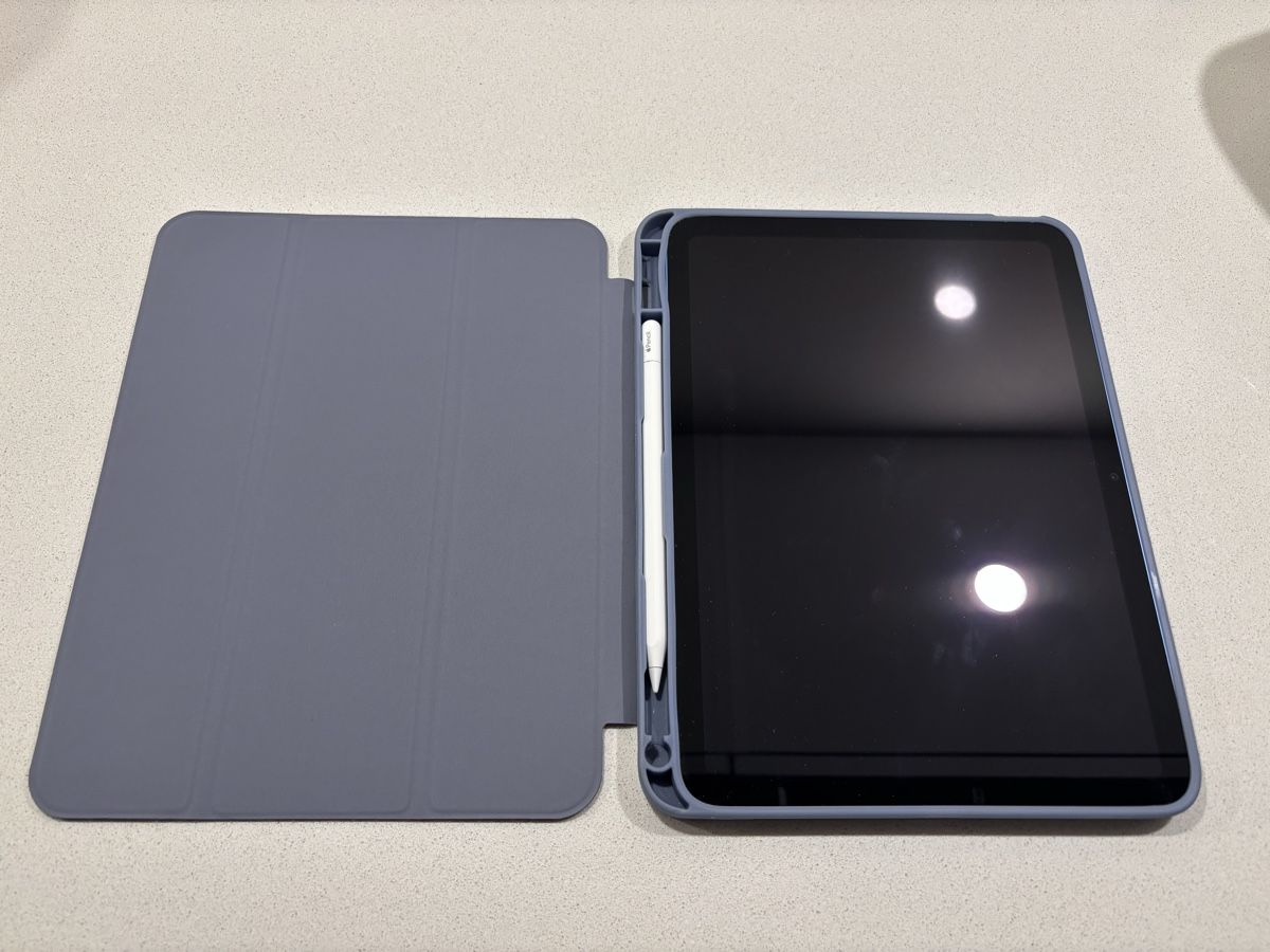 Apple Tablet PC: iPad 11, 128 GB blue mit Hülle – Nuovo (secondo la descrizione) da Lausen venduto da Eskimo2002 3