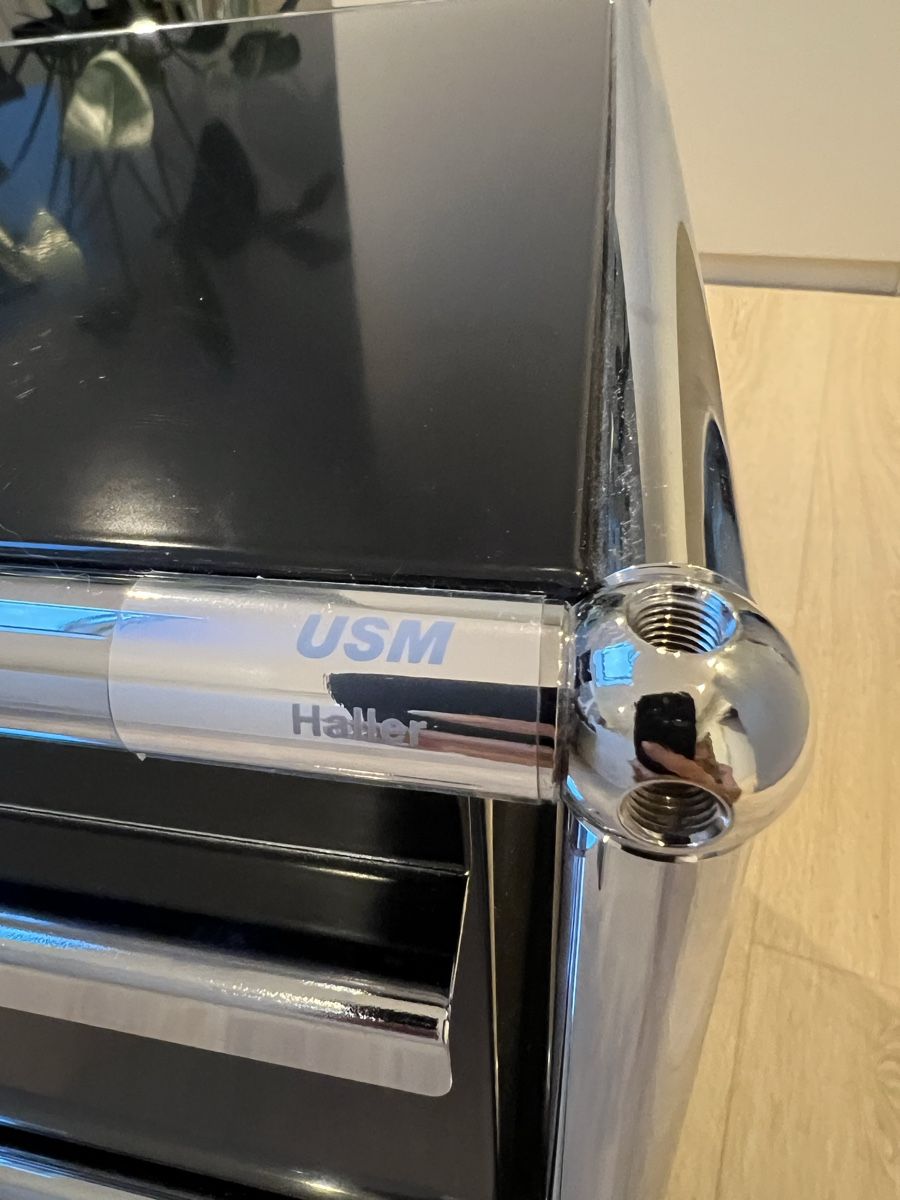 USM Banconi: USM Haller Korpus  – Usato da Thayngen venduto da SiNeEs3 3
