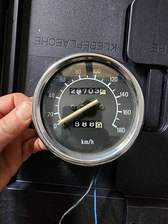 Tutti i ricambio per moto: Tachometer Yamaha Virago 535ccm – Usato da Fehraltorf venduto da Werkstatt85