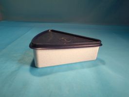 Tupperware Behälter für ein Tortenstück