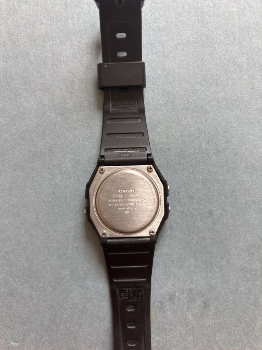 Casio Uhren: Armbanduhr Casio W-29 digital – Gebraucht aus Bern von wisemagpie 3