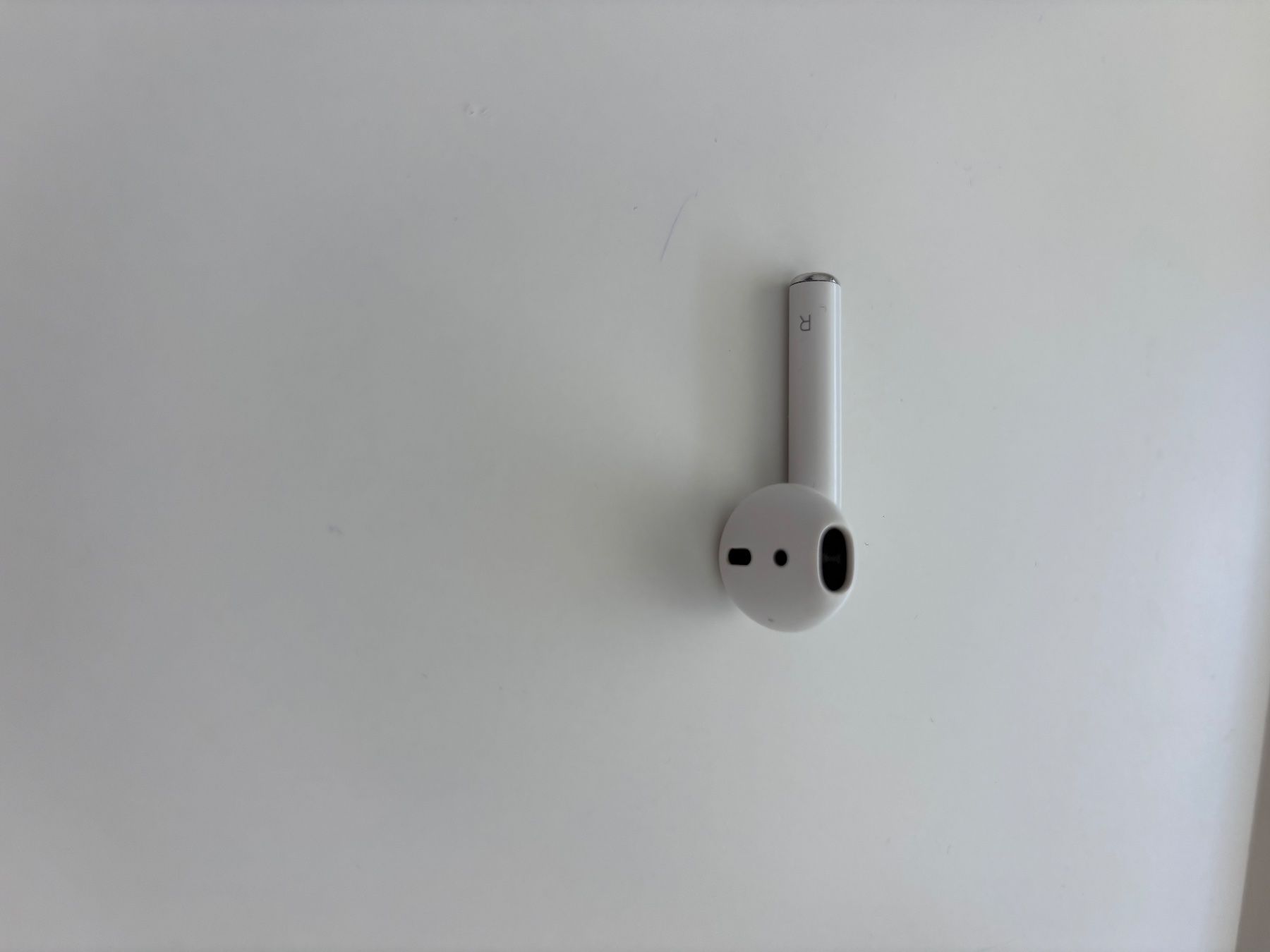 Apple Cuffie: Airpod 2. Generation Rechts A2032 – Usato da Basel venduto da lrp_2kwh