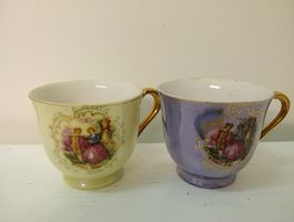 2 Antike Coffee Sammeltasse, Rokoko Szene, Goldrand  Rarität