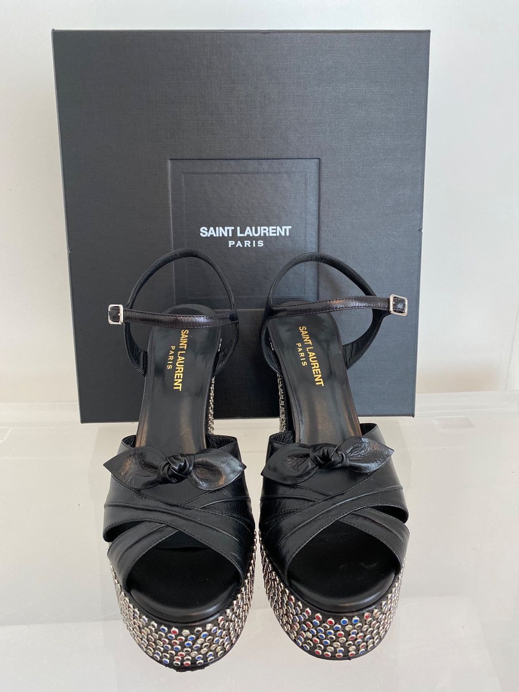 Saint Laurent Damenschuhe: Candy Sandalen vom Saint Laurent, Grösse 38 – Gebraucht aus Zürich von dudeli83 1