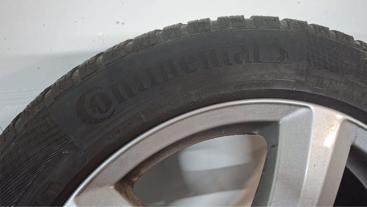 Continental Pneumatici & Ruote complete: Pneu d’hiver Continental  – Nuovo (secondo la descrizione) da St. Prex venduto da Nikolletta 1