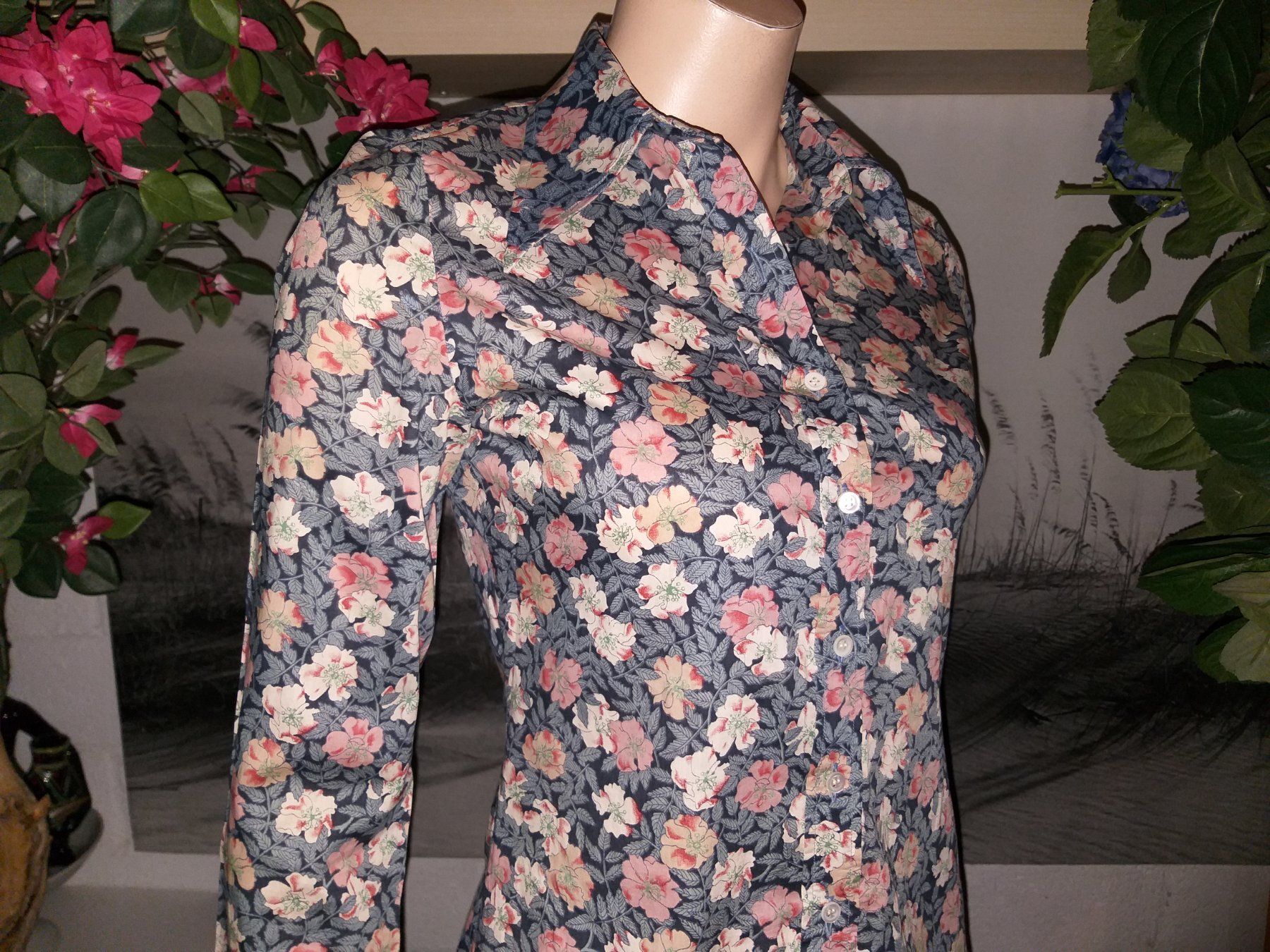 Cacharel Blusen: CACHAREL Blouse / Bluse taille XS (40 IT) – Gebraucht aus Cossonay-ville von Super-Price-Quality 3