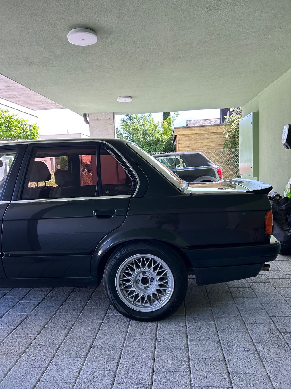 BMW Autos: BMW E30 318i – Gebraucht aus Domat/Ems von WatchmeSa 4