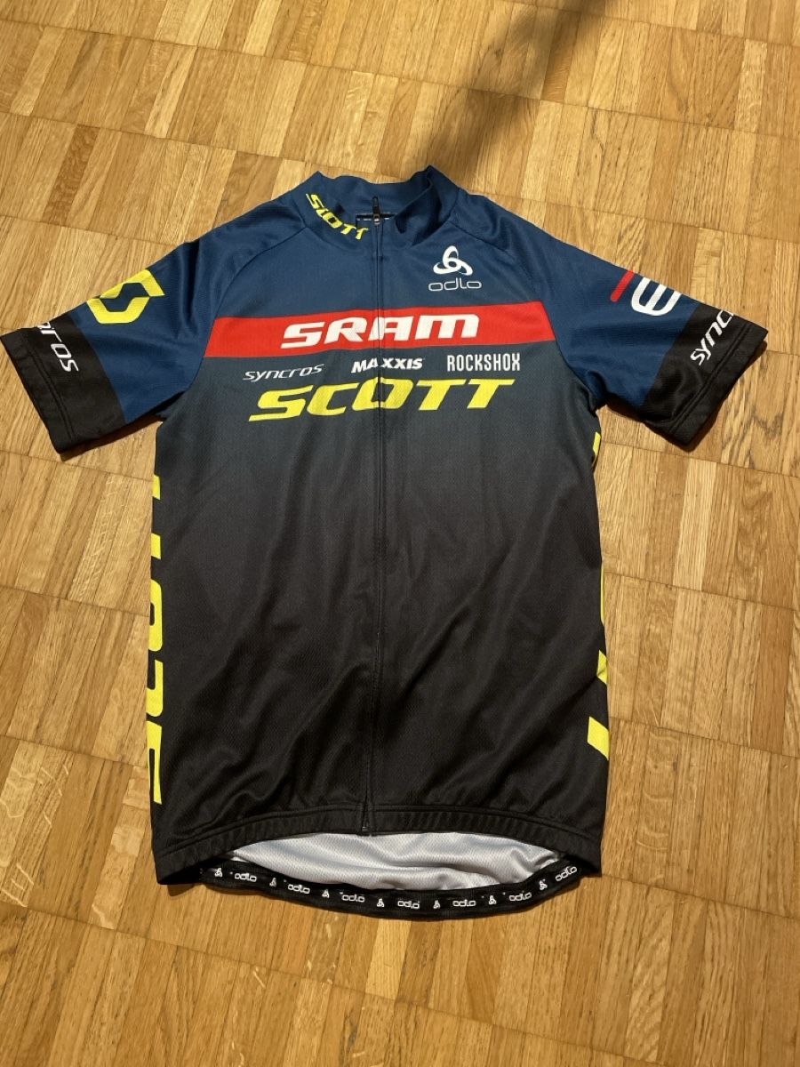 Odlo Leibchen & Hosen: Odlo Radtrikot kurzarm Grösse S – Gebraucht aus Zürich von spo_zxm7