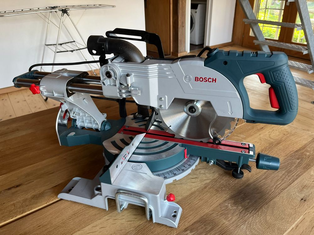 Zug Kapp Und Gehrungssage Bosch