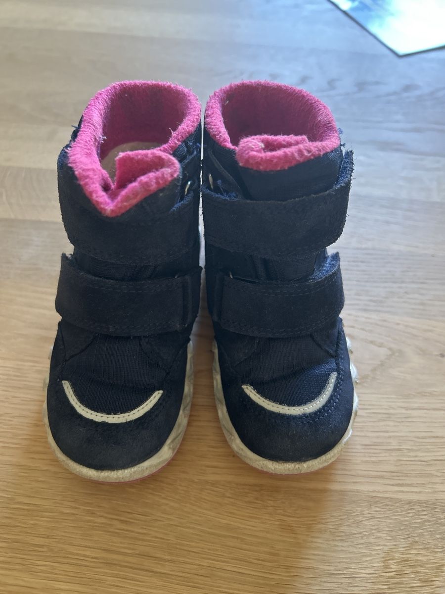 Superfit Scarpe per ragazze: Superfit Goretex Winterstiefel 24 – Usato da Zürich venduto da cloud_303 1
