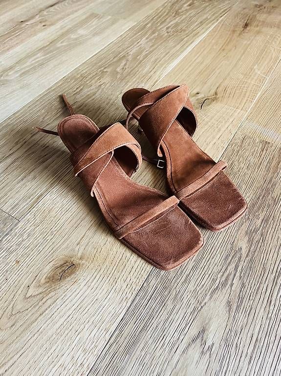 Zara Damenschuhe: Zara Sandalen – Gebraucht aus Niederuzwil von hel_v9ky