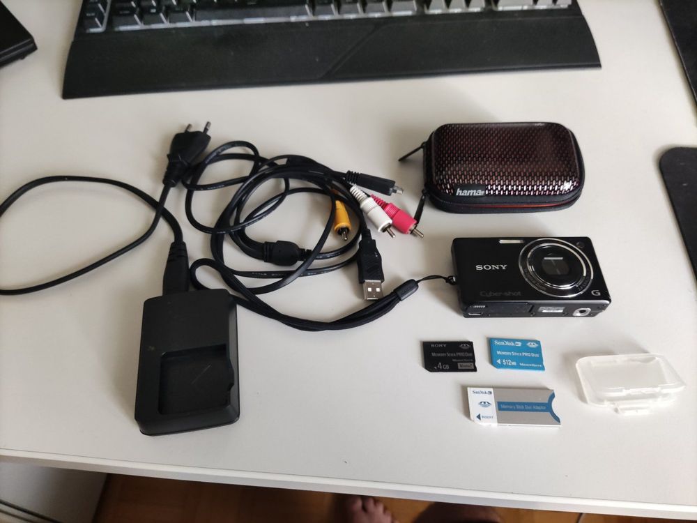 Appareil Photo Numérique IT Shot-2070 Gris Avec Accessoires