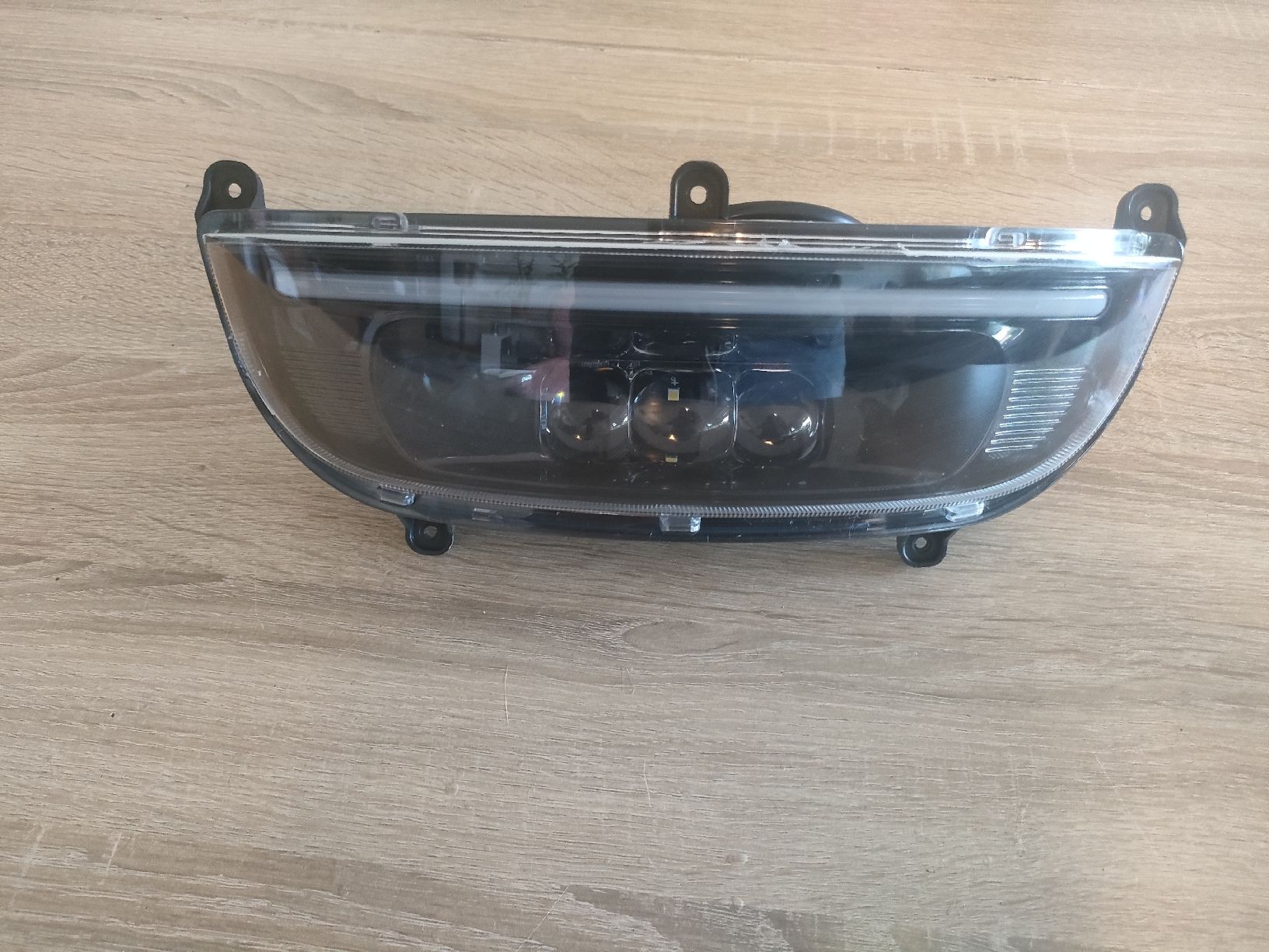 Fari: Yadea G5 LED Scheinwerfer vorne / Original Hauptscheinwerfer – Usato da thörishaus venduto da ItalienDoItBetter