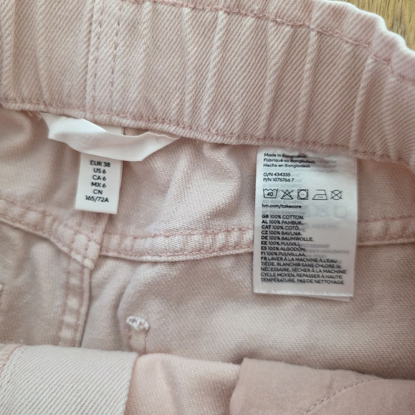 H&M Jeans: Jeans rosa H&M Grösse 38 Baumwolle  – Nuovo (secondo la descrizione) da Rheinsulz venduto da Gilea 2