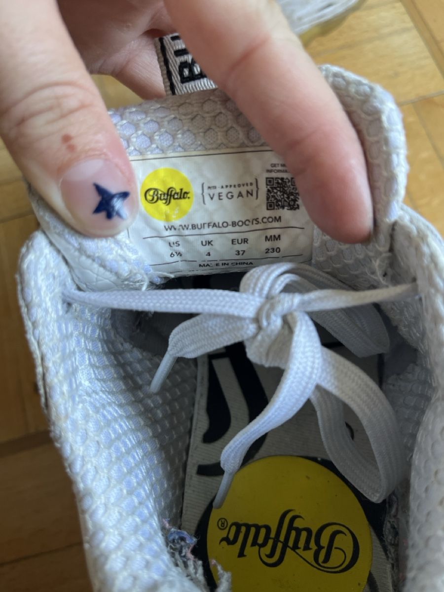 Buffalo Scarpe da uomo: Buffalo Turnschuhe weiss gebraucht Grösse 37 – Usato da Luzern venduto da ele_v95n 3