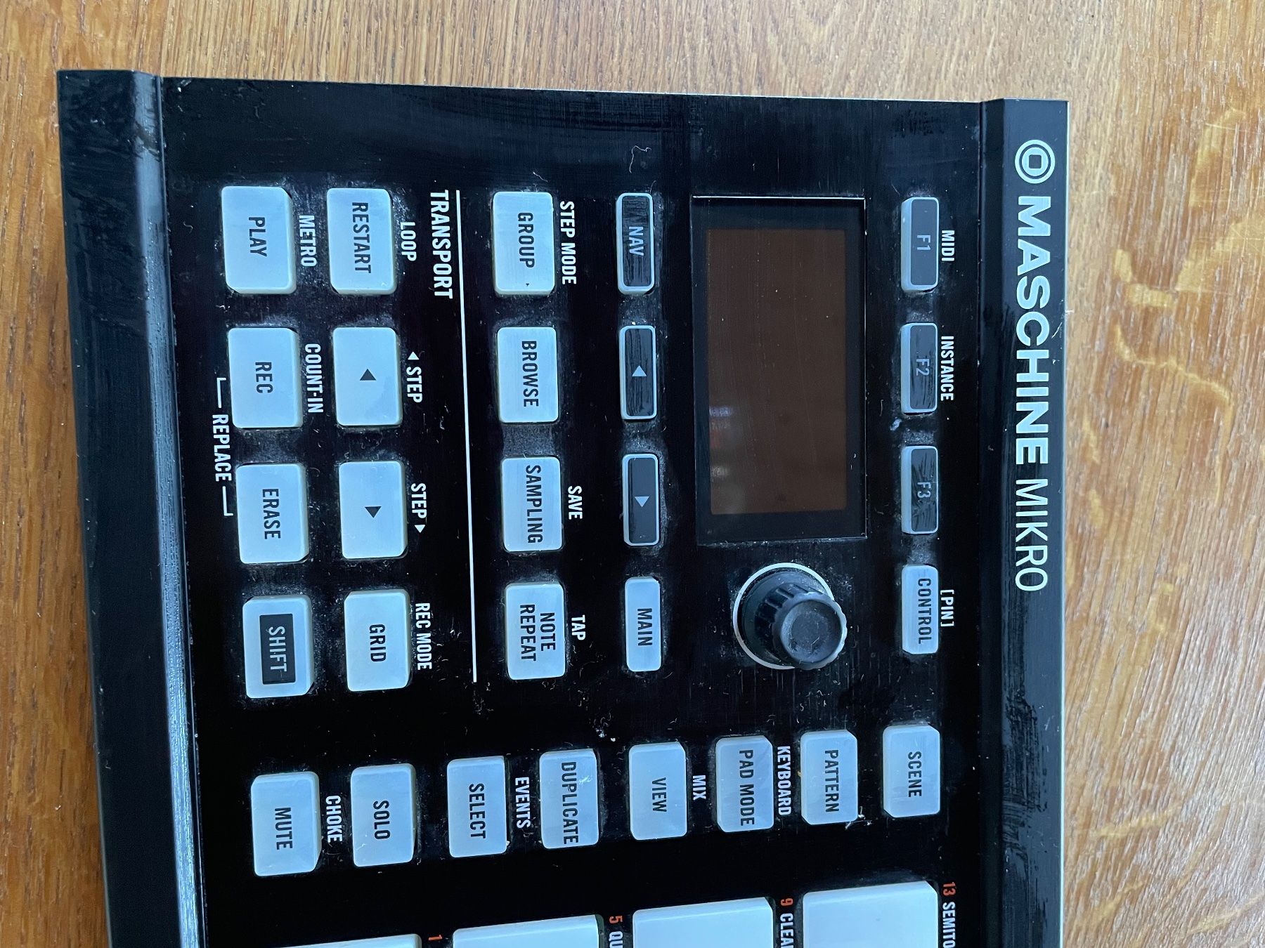 Systèmes de contrôle: Native Instruments Maschine Mikro Controller - wie neu – D'occasion à Aeugstertal par Minamoneter 2
