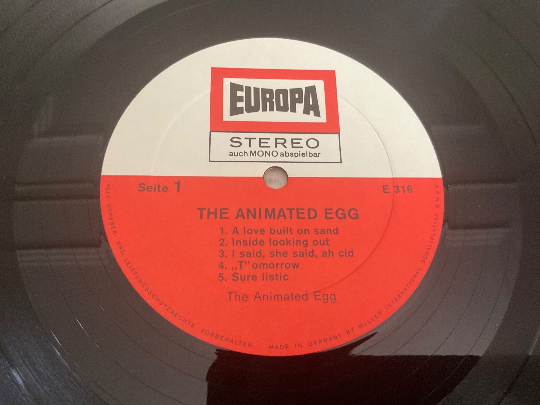 Vinyles: The Animated Egg LP – D'occasion à Delémont par vinylfreak01 2