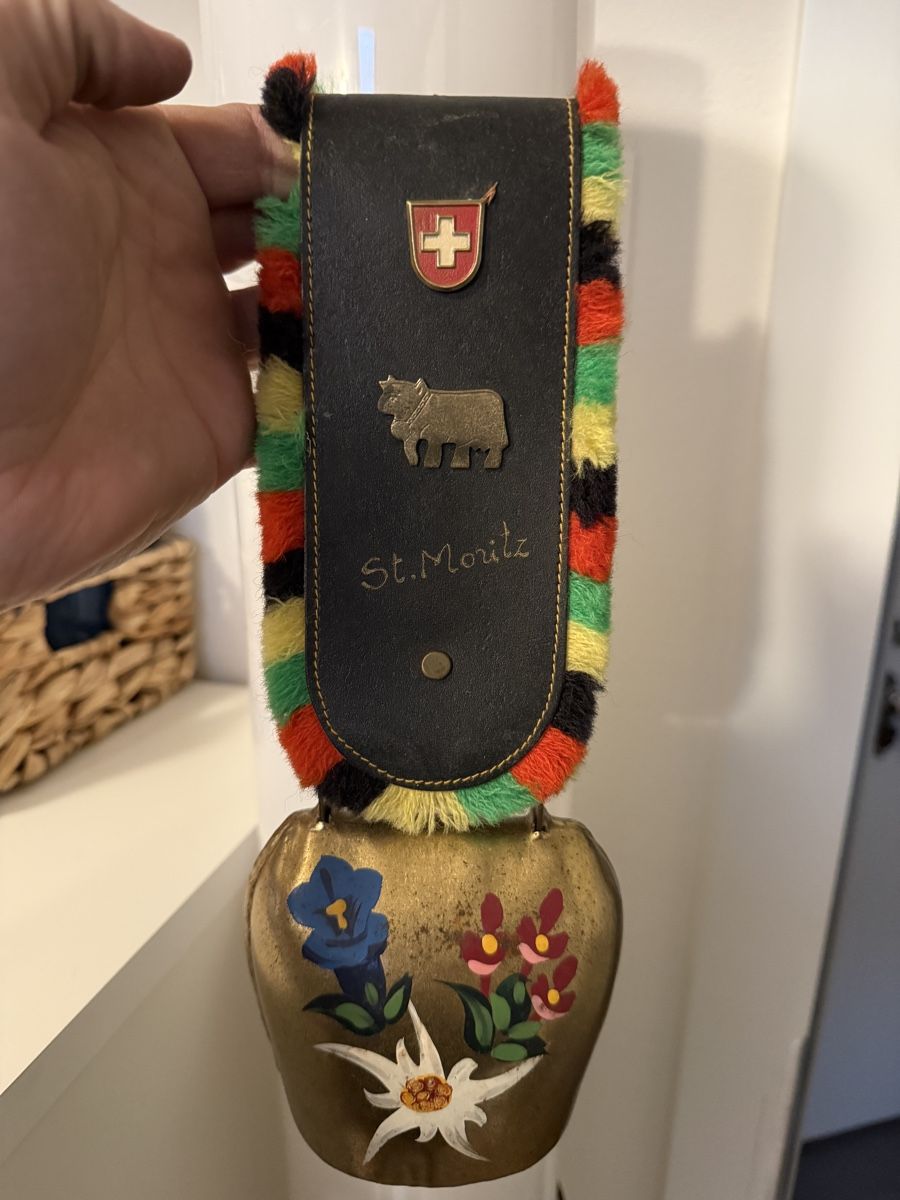 Campanacci mucche: Kuhglocke Glocke St. Moritz schwingfest deko – Nuovo (secondo la descrizione) da Celerina/Schlarigna venduto da golfrolf2
