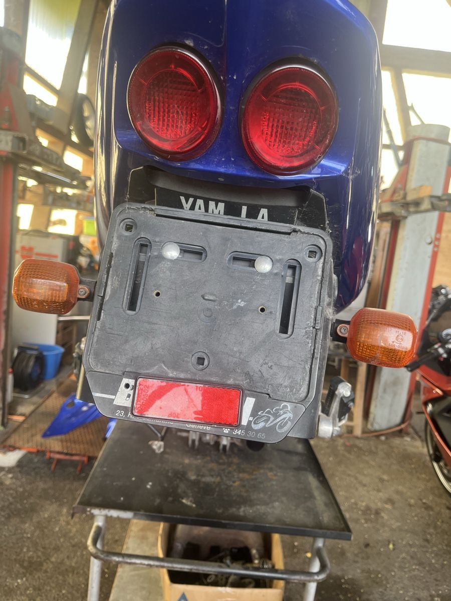 Yamaha Strada: Yamaha fz s1000 épave – Difettoso da Arzier-Le Muids venduto da Jmb1960 2