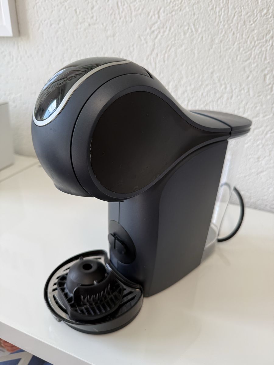 Nespresso Macchine per caffè & Macchine per espresso: Nespresso Kaffeemaschine Kapsel – Usato da Uitikon Waldegg venduto da Ima4
