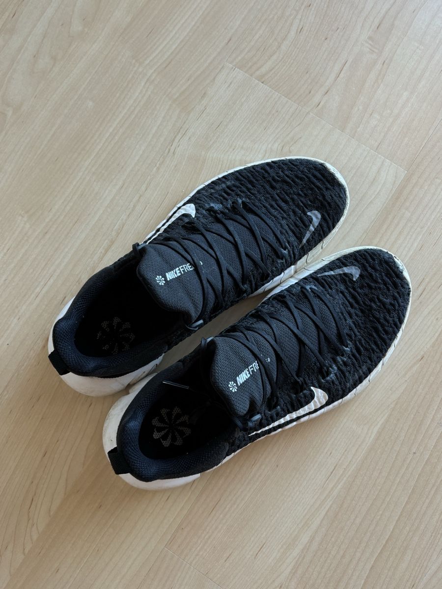 Nike Herrenschuhe: Chaussure Nike 42 – Gebraucht aus Denens von RomainSecondeMain 1
