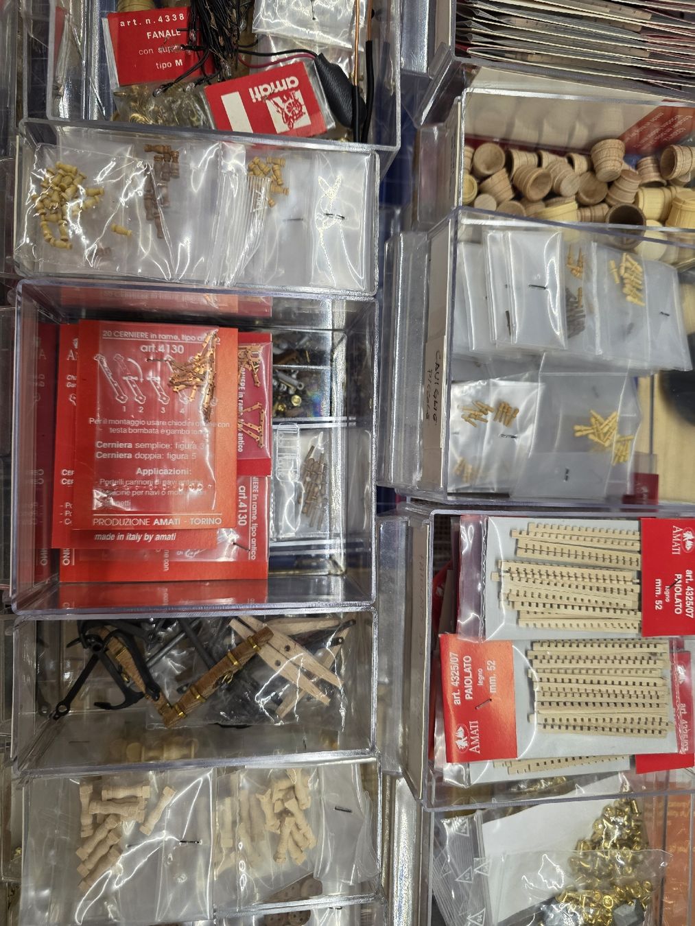 Kits de montage: Materiale per costruzioni modelli navali et similia – Neuf (Voir description) à Calpiogna par Nerowolf 4