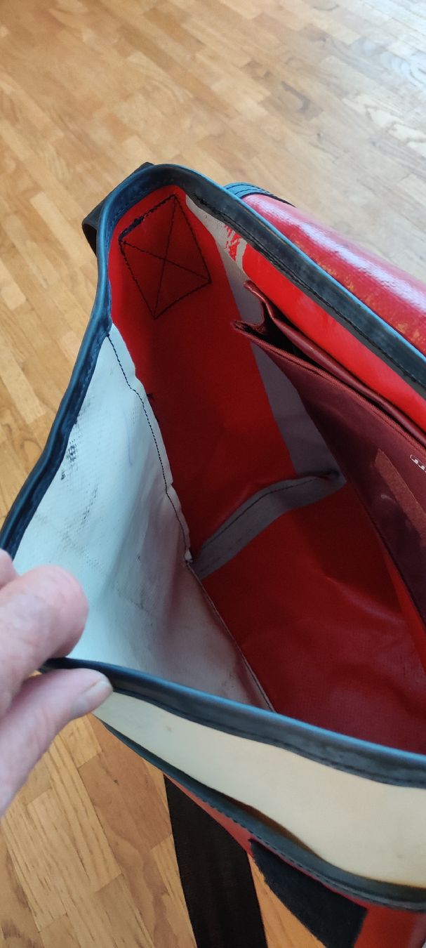 Freitag Taschen: FREITAG Kuriertasche – Gebraucht aus Oberkulm von Rzvogel 3