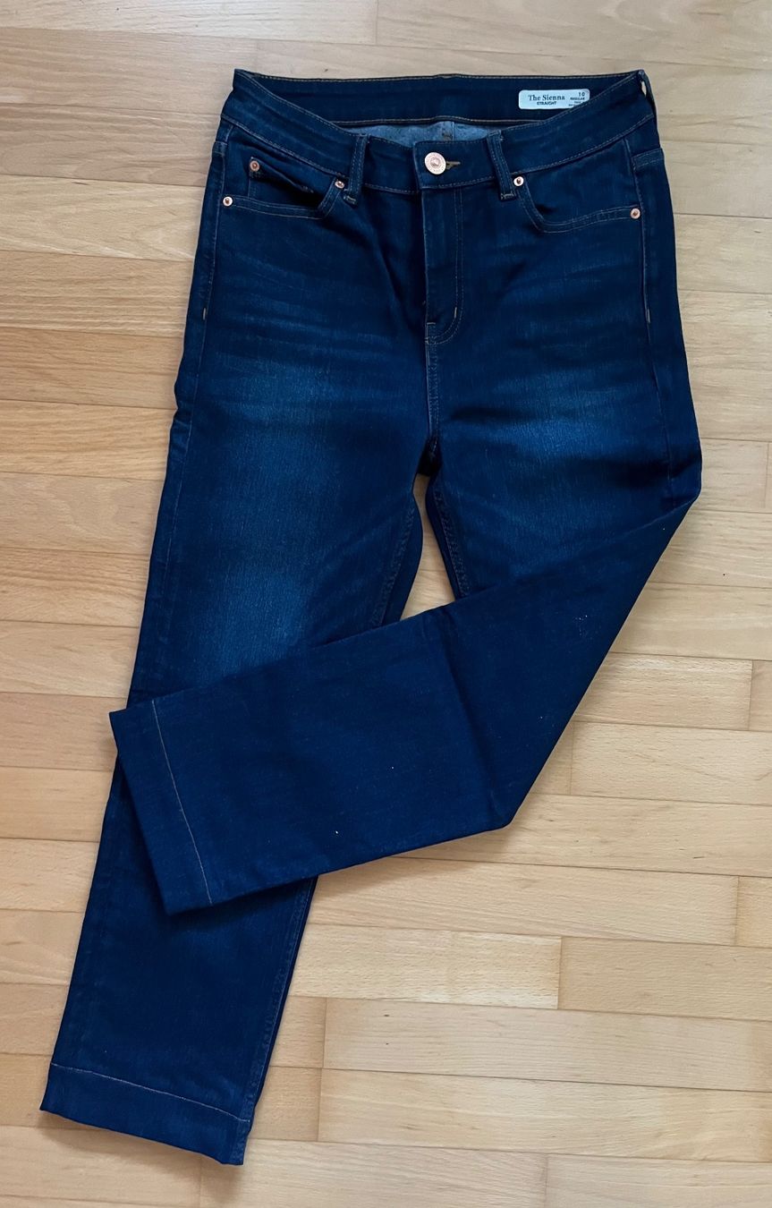 Jeans: 2 Paar Jeans – Usato da Klingnau venduto da Bigik 3