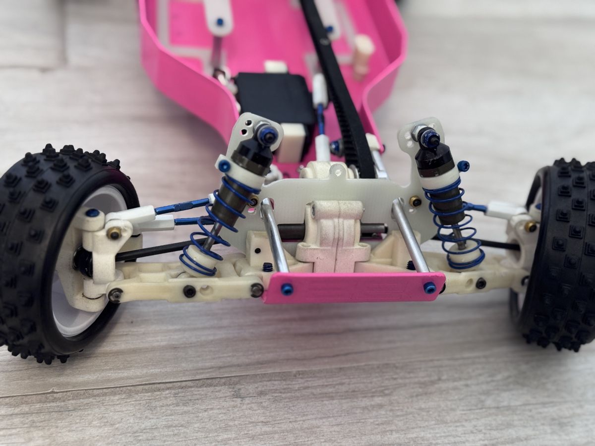 Modellismo RC: Team Associated RC10 Ten4 4x4 – Usato da Spreitenbach venduto da alishaesseiva 3