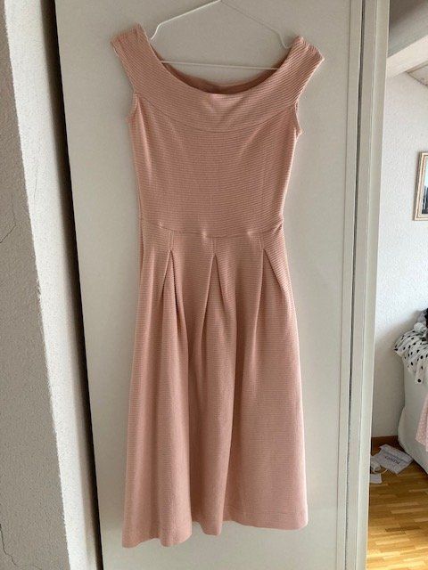 Mint & Berry Kleider: Robe MINT & BERRY XS – Neu (gemäss Beschreibung) aus Bursins von Mr1968
