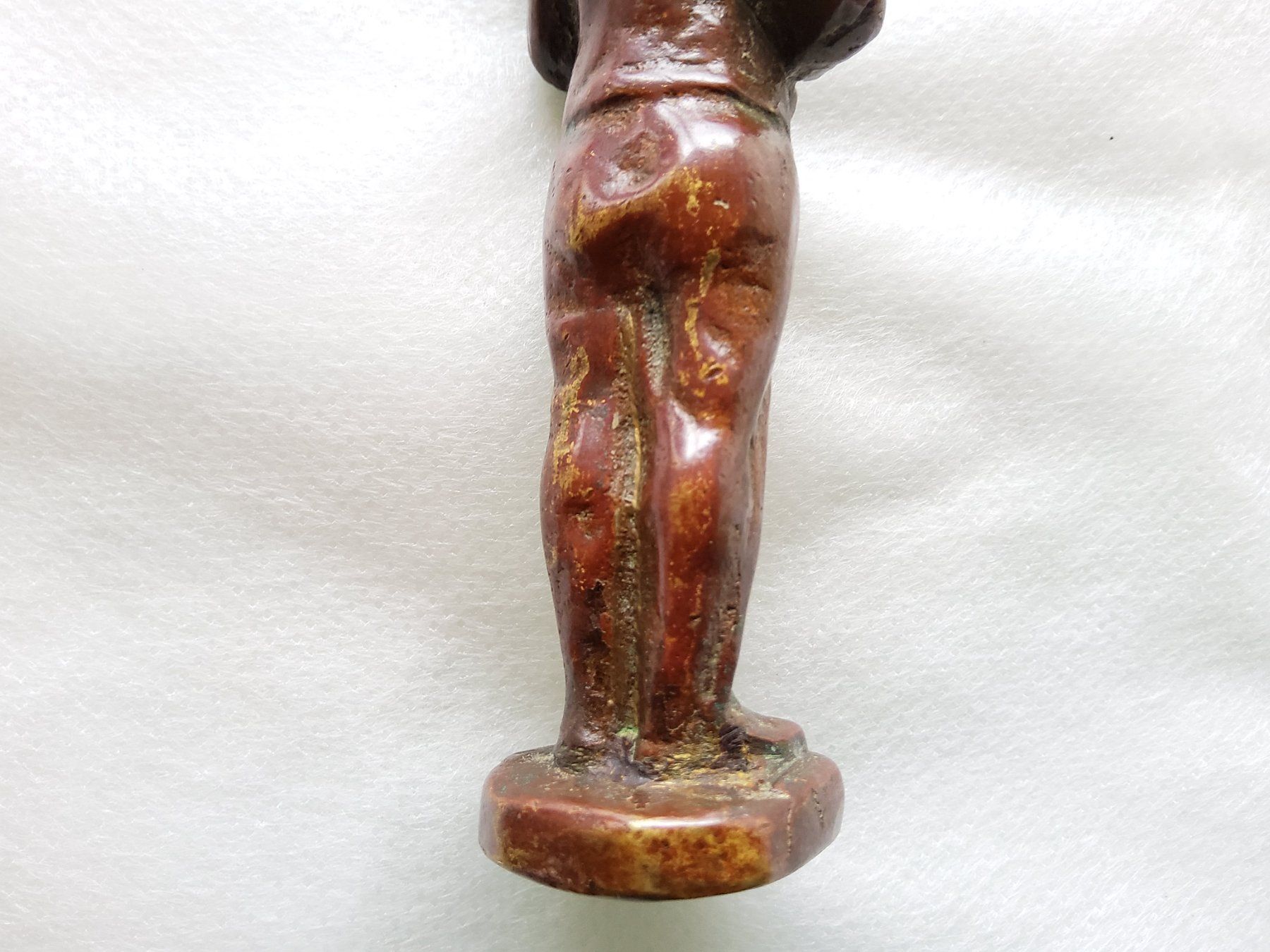 Figuren: Petite statuette ancienne en bronze  – Gebraucht aus Malleray von Broc-Mo 8