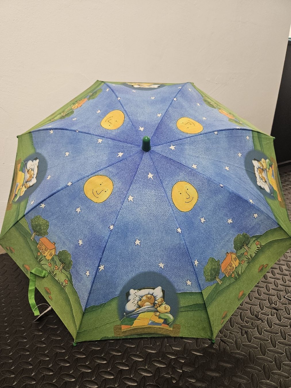 Sonstiges für Kind & Baby: Kinderschirm – Neu und originalverpackt aus Bergdietikon von Silbermond7