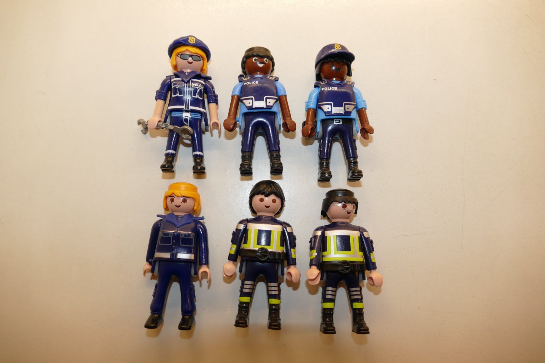 Playmobil Spielzeuge: Playmobil: 6xPolizei – Gebraucht aus Niederhasli von rail-duerst