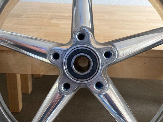 Harley-Davidson Pneumatici & Ruote complete: Harley Davidson Custom Räder Rocker C fxcwc – Usato da Affoltern am Albis venduto da premiumparts 9
