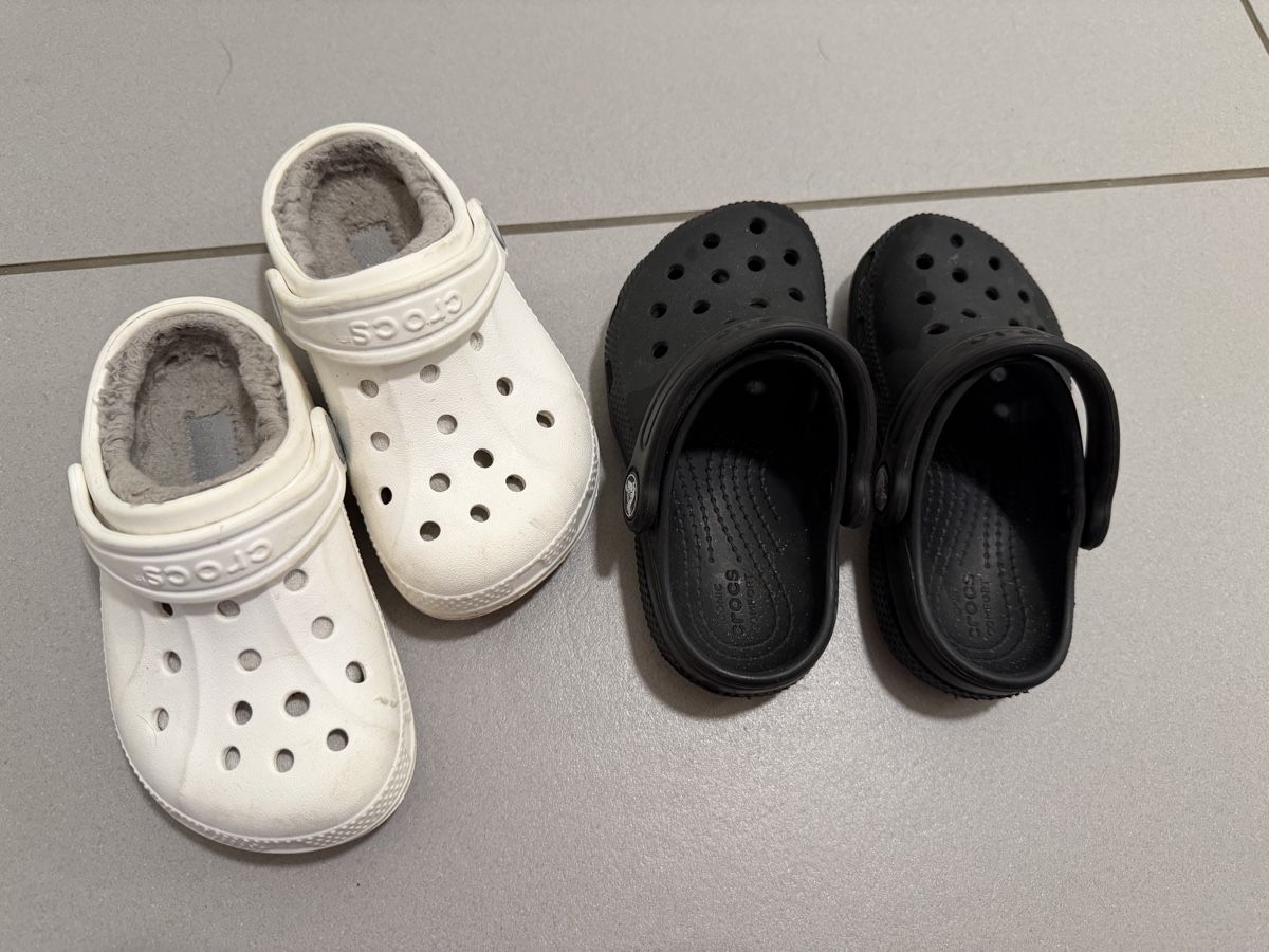 Crocs Scarpe per ragazzi: Crocs enfants taille 25-26 – Usato da Puidoux venduto da vendange 1