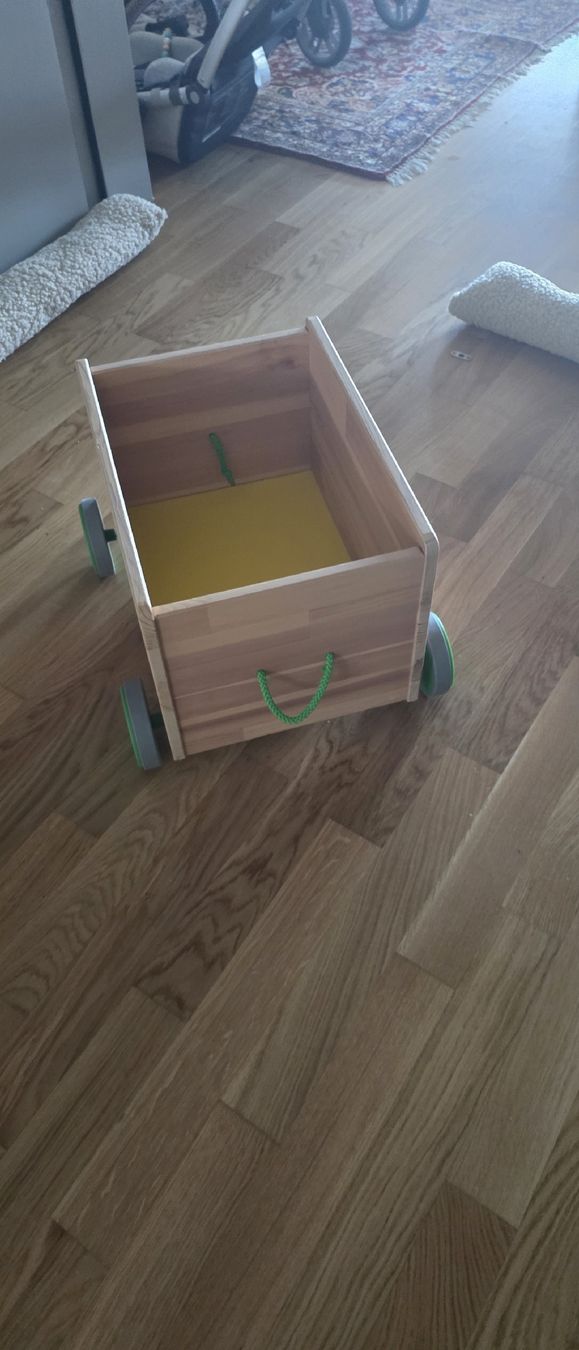 Ikea Spielzeuge: IKEA Flisat Toy Cart – Gebraucht aus Cham von WFRRichter 2