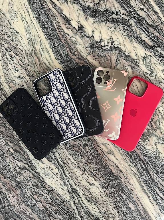 Cover & Protezioni schermo: 5 Schutzhüllen iPhone 13 Pro Max  – Usato da Amriswil venduto da Emilyerdbeer22